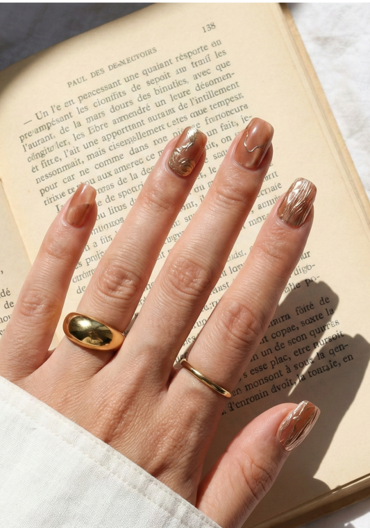 tich press on nails/caramel chrome